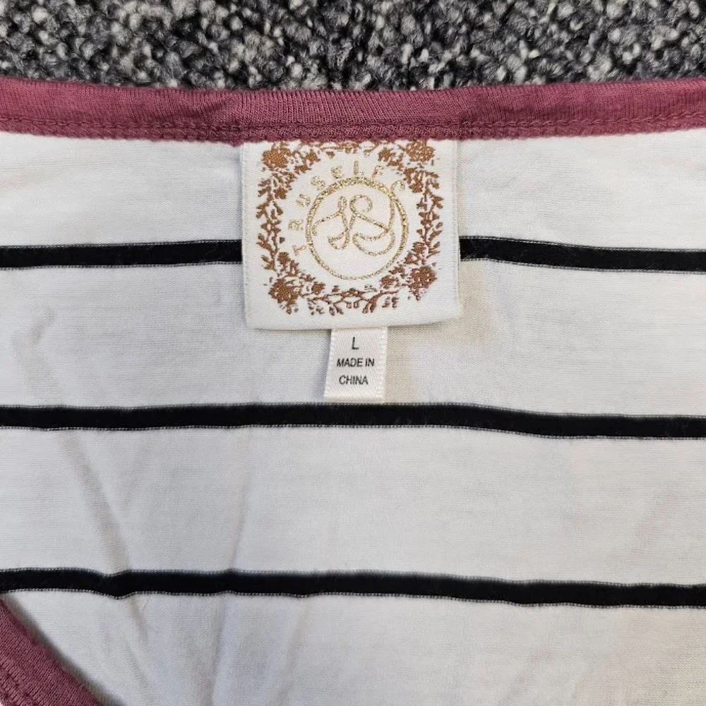 BOGO🎀TRUSELF Striped Pull Over Long Sleeve Tee- Size Large - Picture 2 of 3
